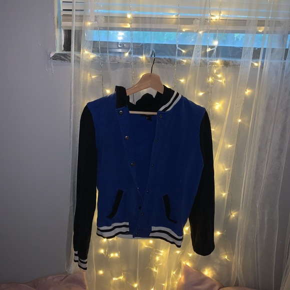 sweaters! - Picture 3 of 3